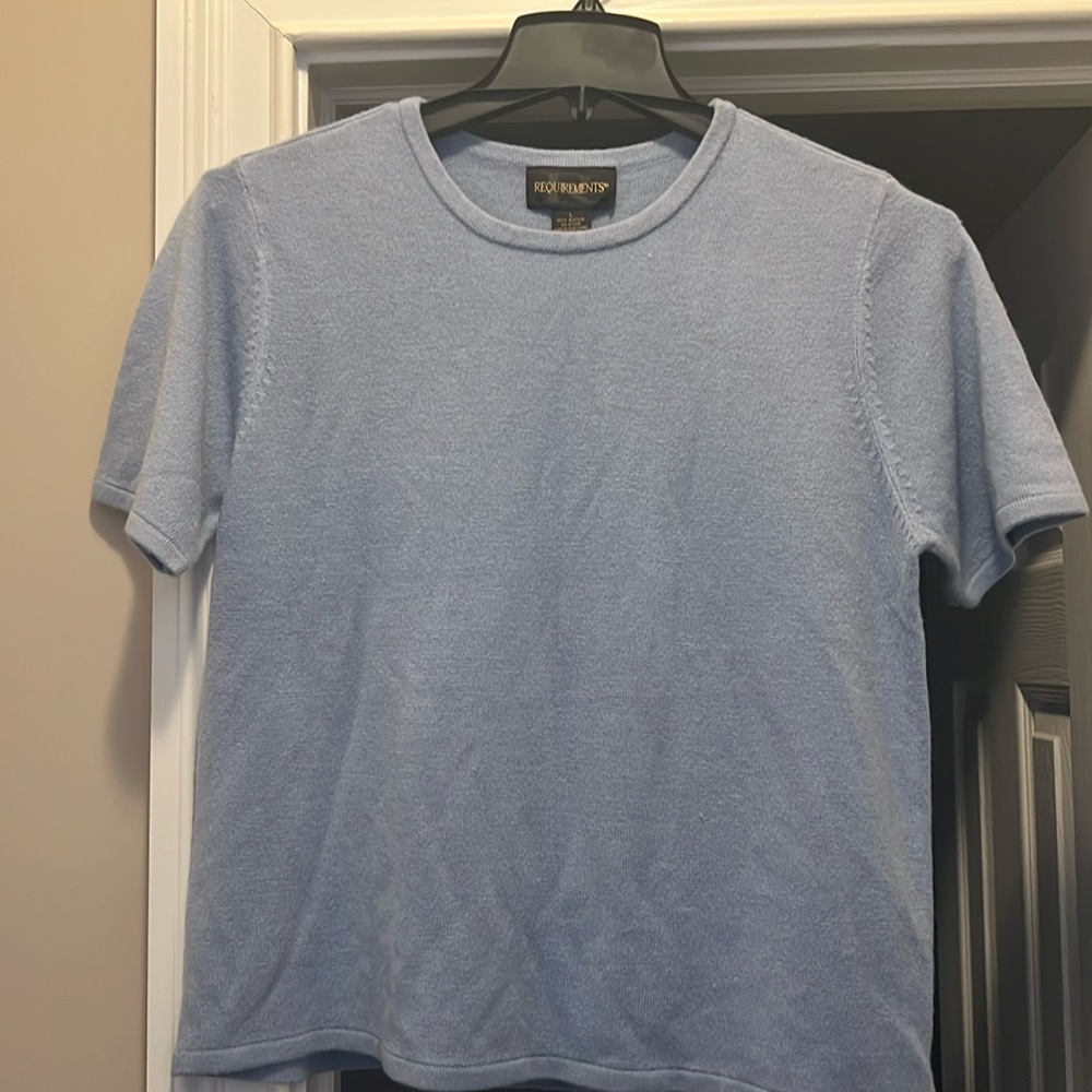 NWT, 100% acrylic sweater top with short sleeves